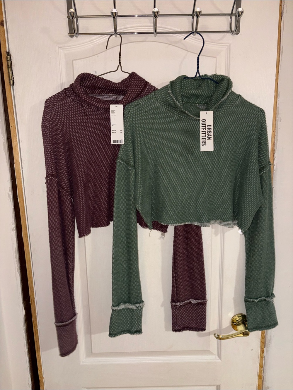 NWT Bundle Urban Outfitters Women's Cropped MockNeck Sweaters-Green & burgundy